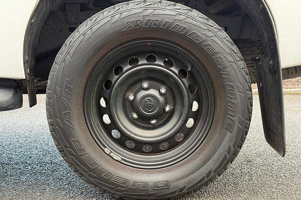 2017 Toyota Hilux SR GUN126R 4X4