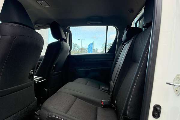 2017 Toyota Hilux SR GUN126R 4X4