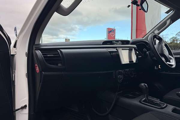 2017 Toyota Hilux SR GUN126R 4X4