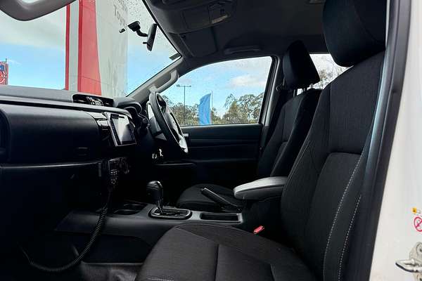 2017 Toyota Hilux SR GUN126R 4X4