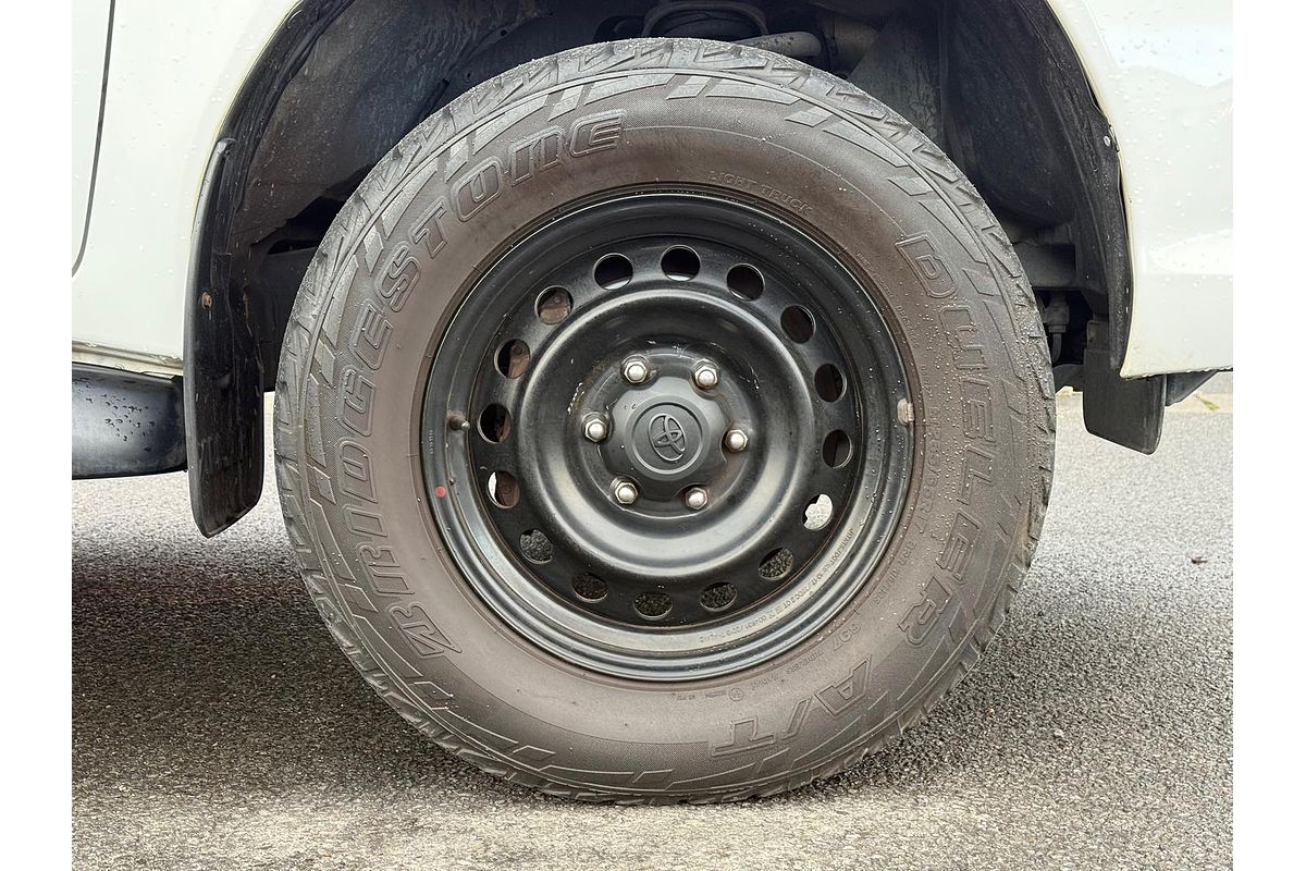 2017 Toyota Hilux SR GUN126R 4X4