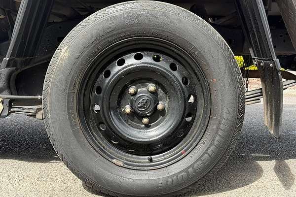 2018 Toyota Hilux Workmate TGN121R Rear Wheel Drive