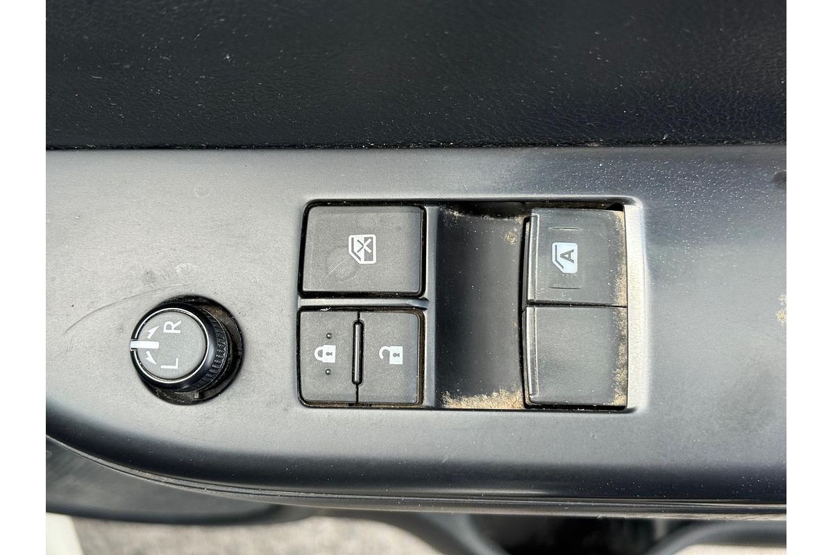 2018 Toyota Hilux Workmate TGN121R Rear Wheel Drive