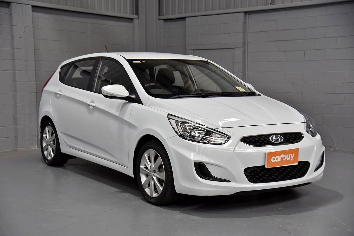 2019 Hyundai Accent Sport RB6