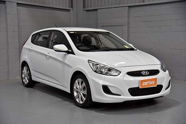 2019 Hyundai Accent Sport RB6