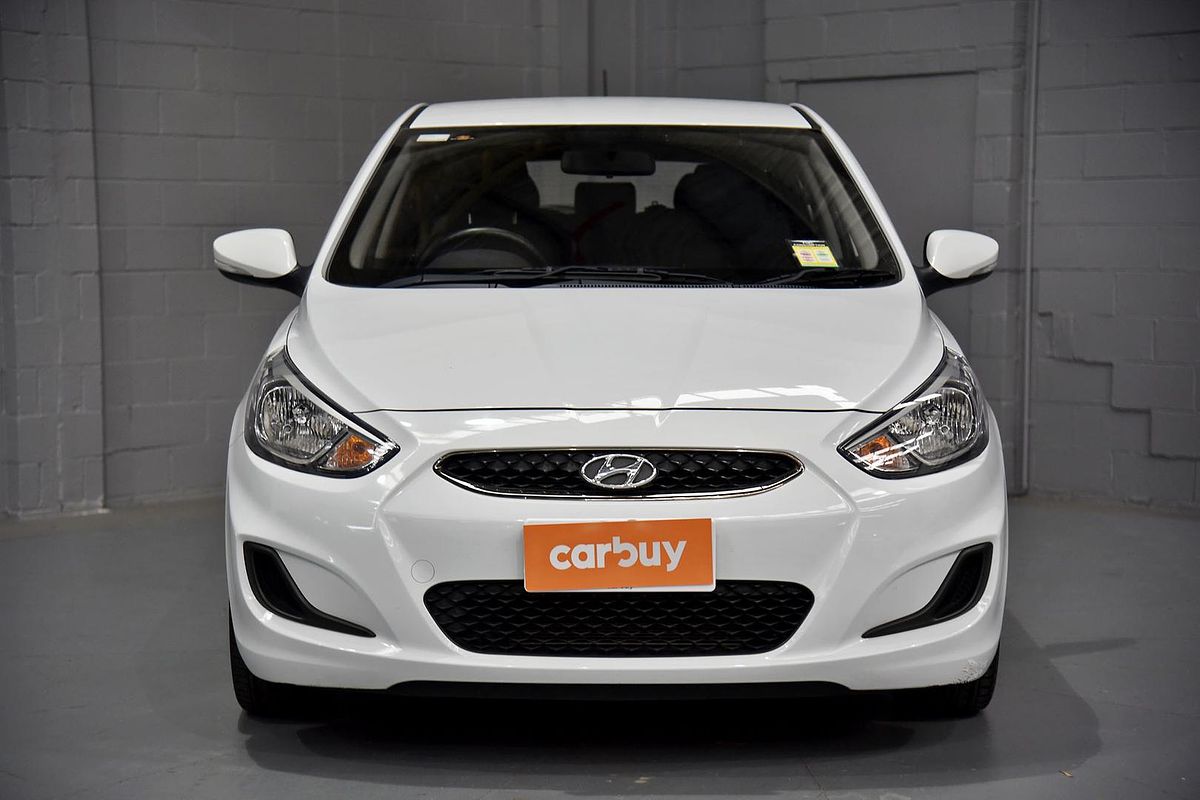 2019 Hyundai Accent Sport RB6