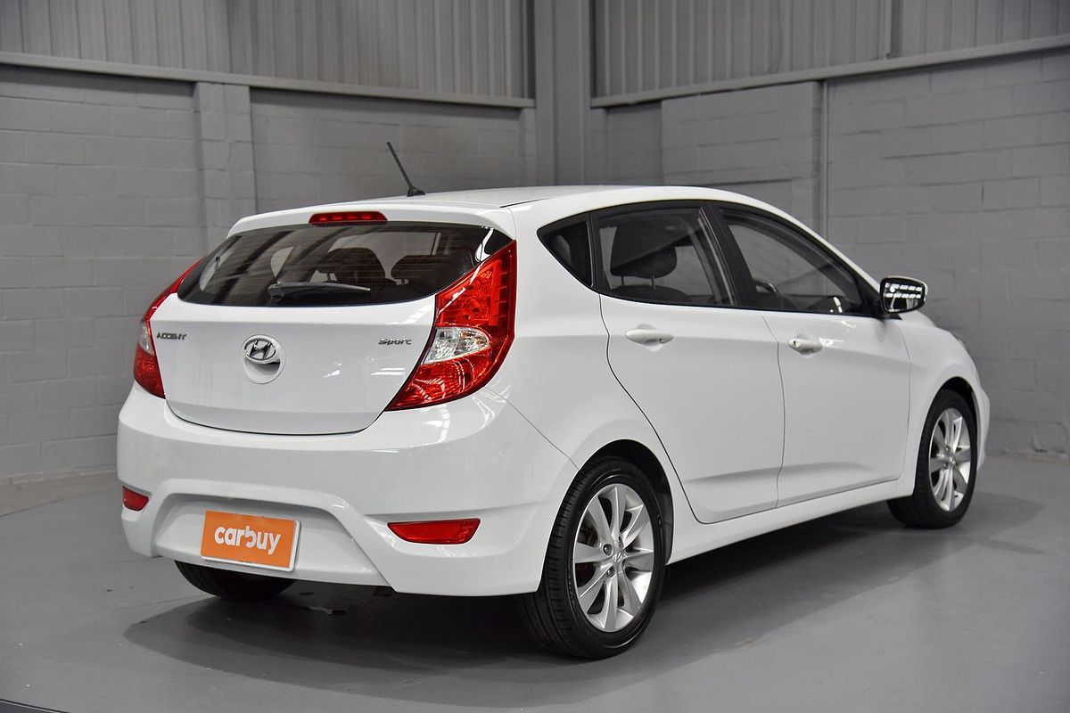 2019 Hyundai Accent Sport RB6