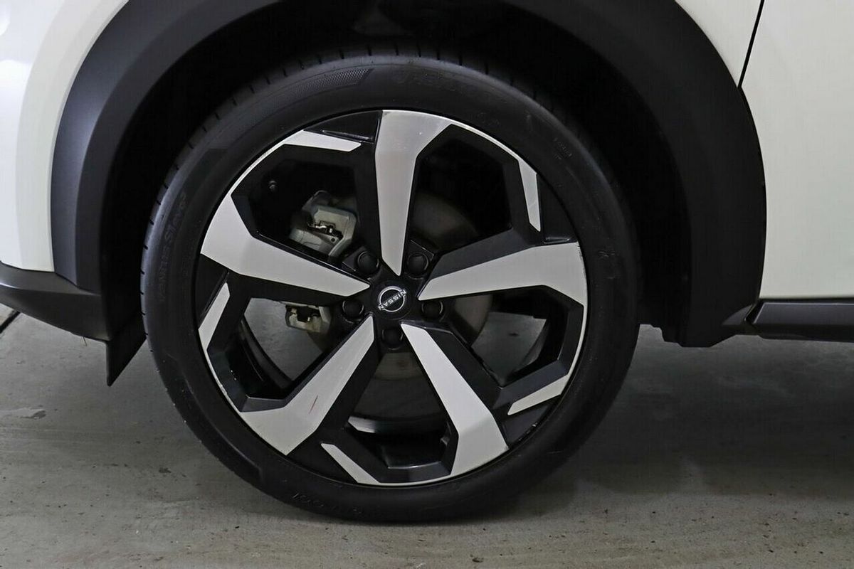 2023 Nissan JUKE ST-L F16