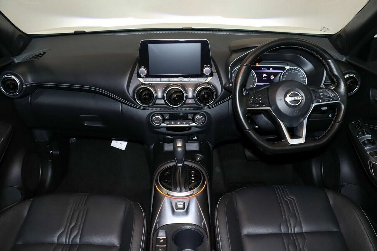 2023 Nissan JUKE ST-L F16
