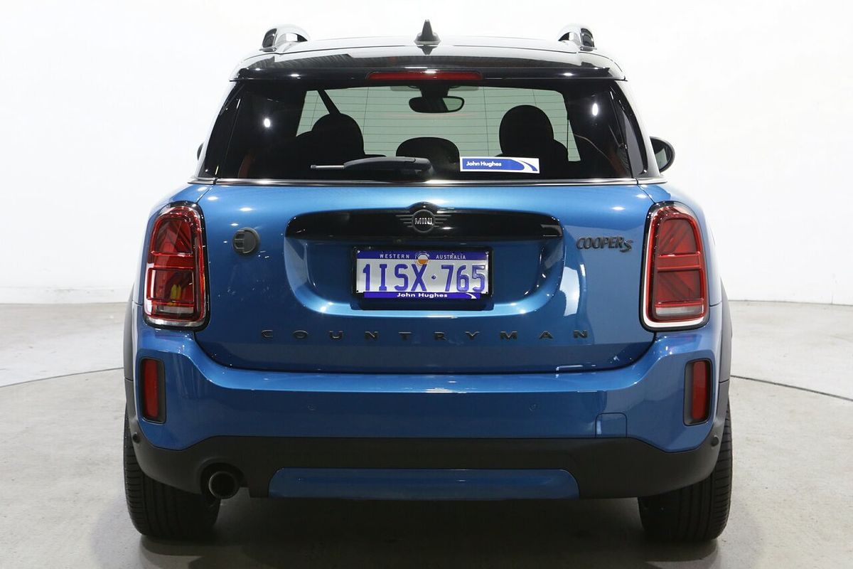 2022 MINI Countryman The Cooper SE MINI Yours F60 LCI