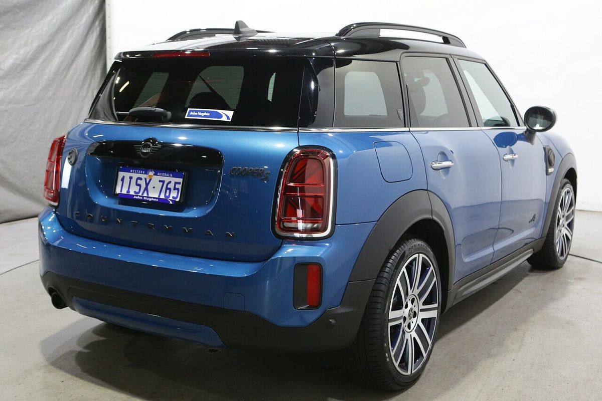 2022 MINI Countryman The Cooper SE MINI Yours F60 LCI
