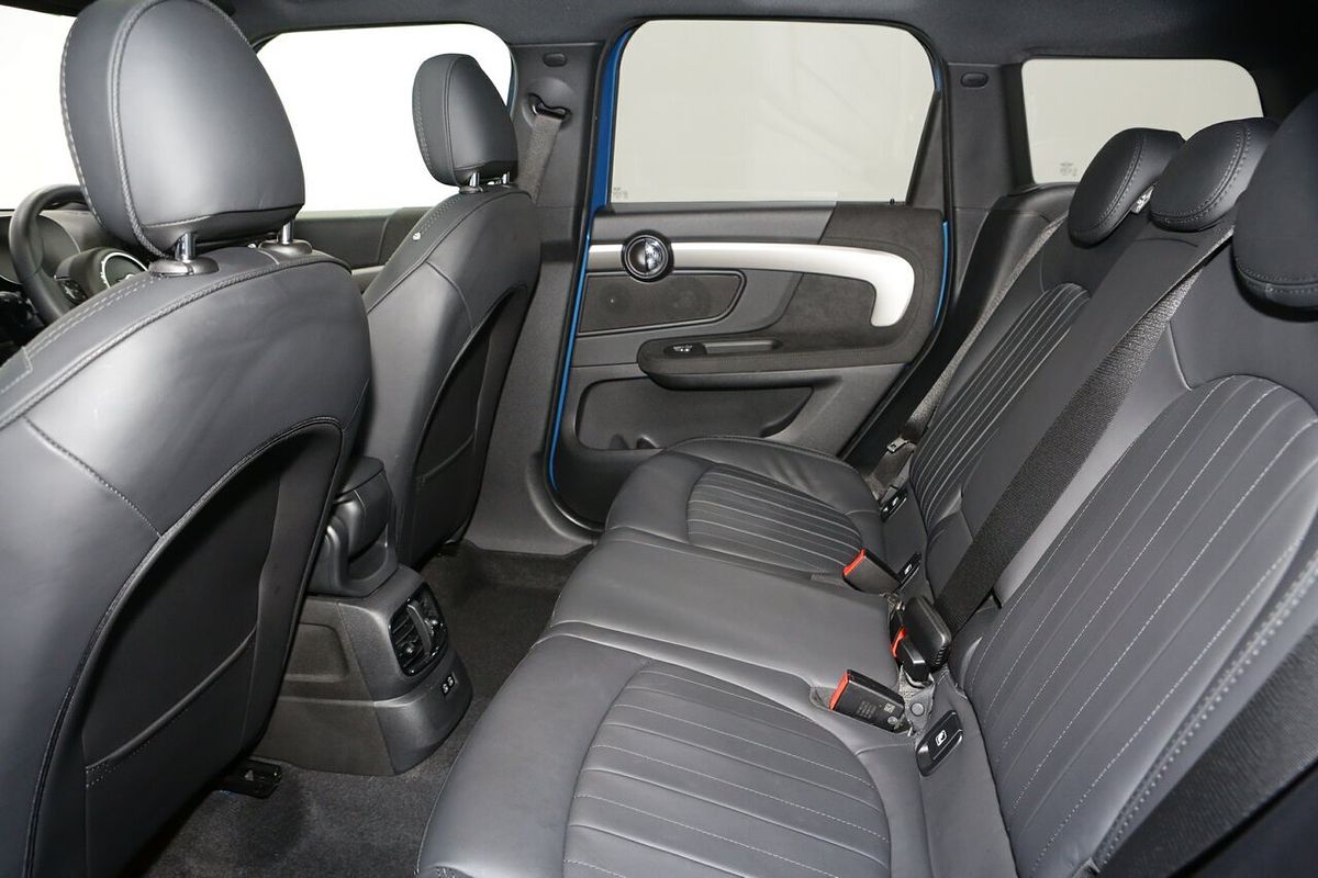 2022 MINI Countryman The Cooper SE MINI Yours F60 LCI