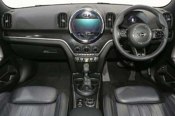 2022 MINI Countryman The Cooper SE MINI Yours F60 LCI