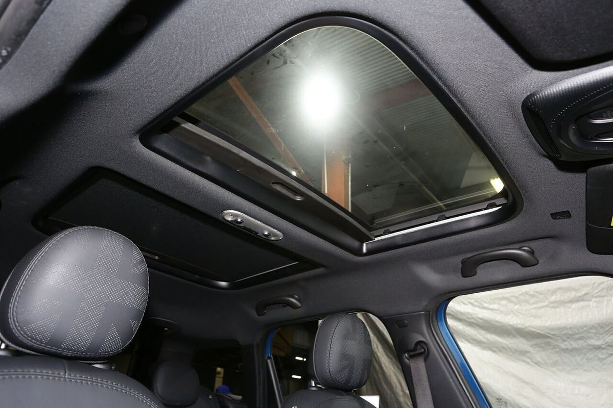 2022 MINI Countryman The Cooper SE MINI Yours F60 LCI