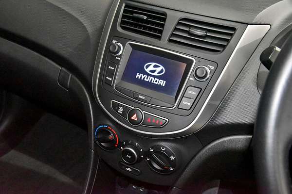 2019 Hyundai Accent Sport RB6