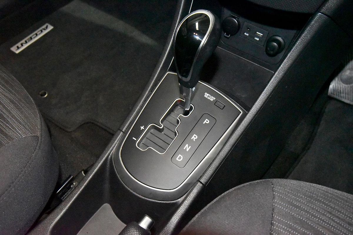2019 Hyundai Accent Sport RB6
