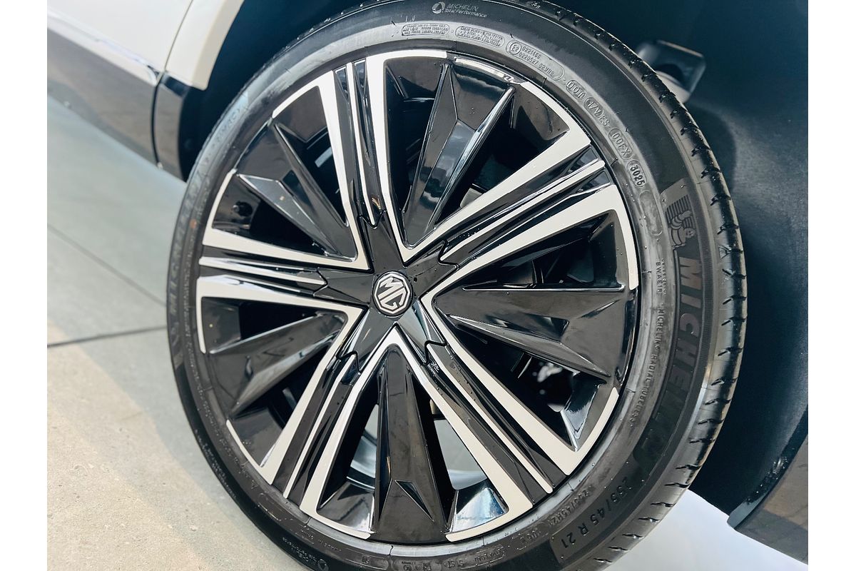 2025 MG QS Essence IS31