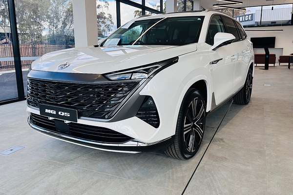 2025 MG QS Essence IS31