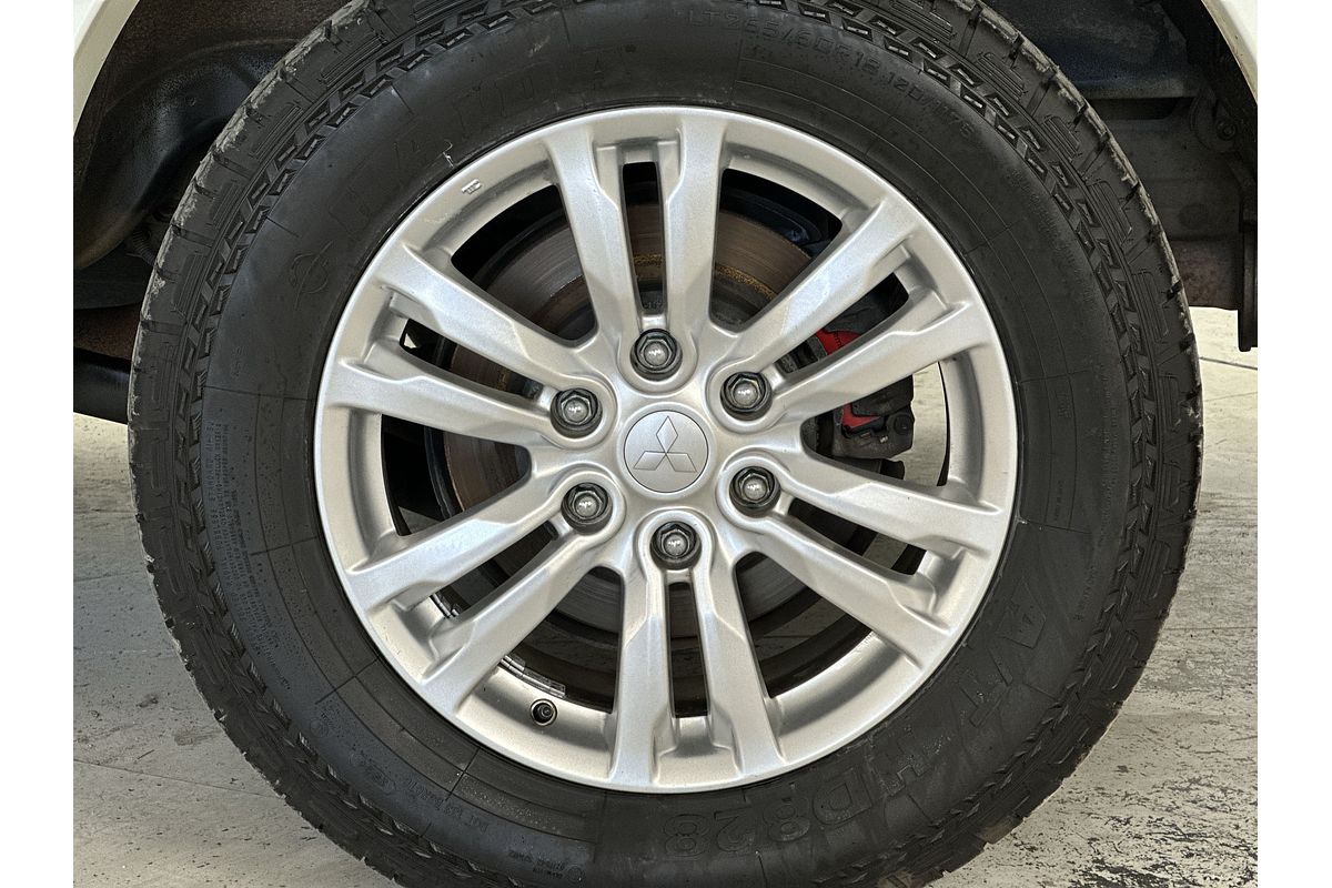 2020 Mitsubishi Pajero GLS NX
