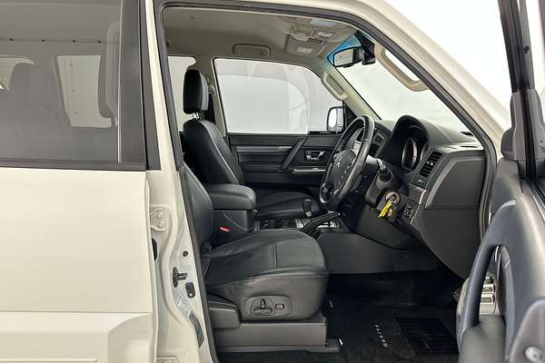 2020 Mitsubishi Pajero GLS NX