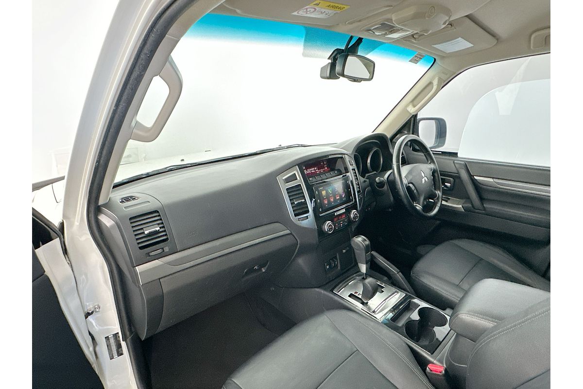 2020 Mitsubishi Pajero GLS NX