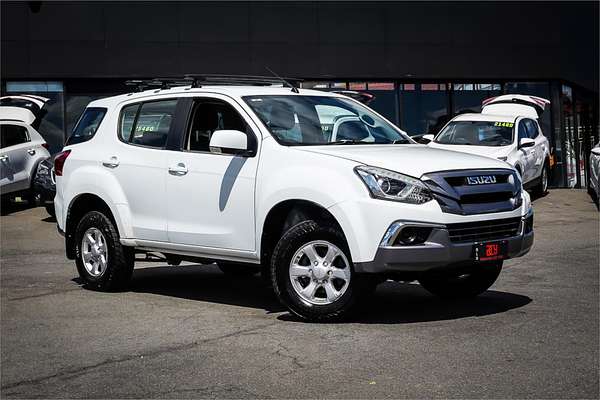 2017 Isuzu MU-X LS-M