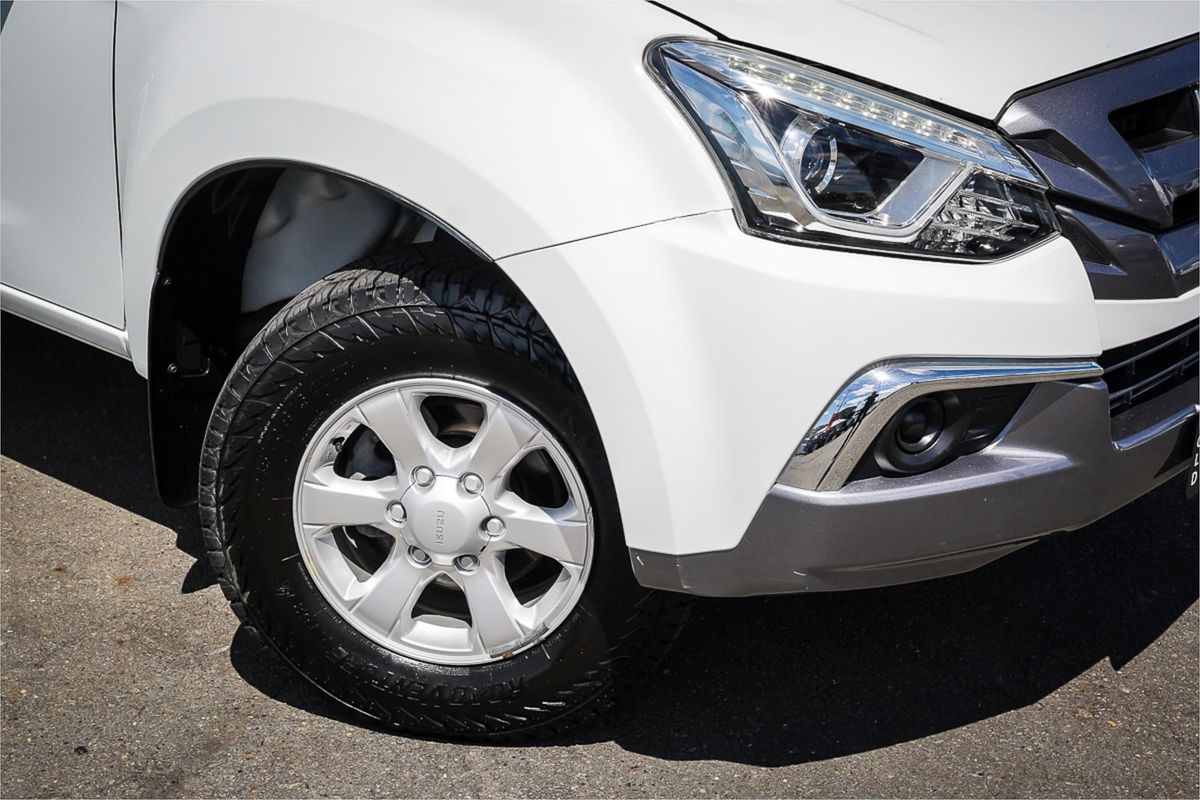 2017 Isuzu MU-X LS-M