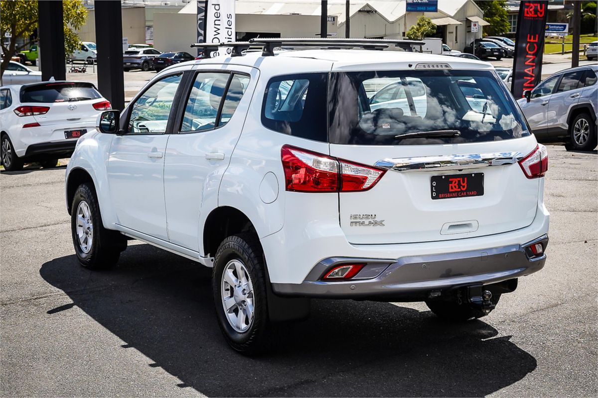 2017 Isuzu MU-X LS-M