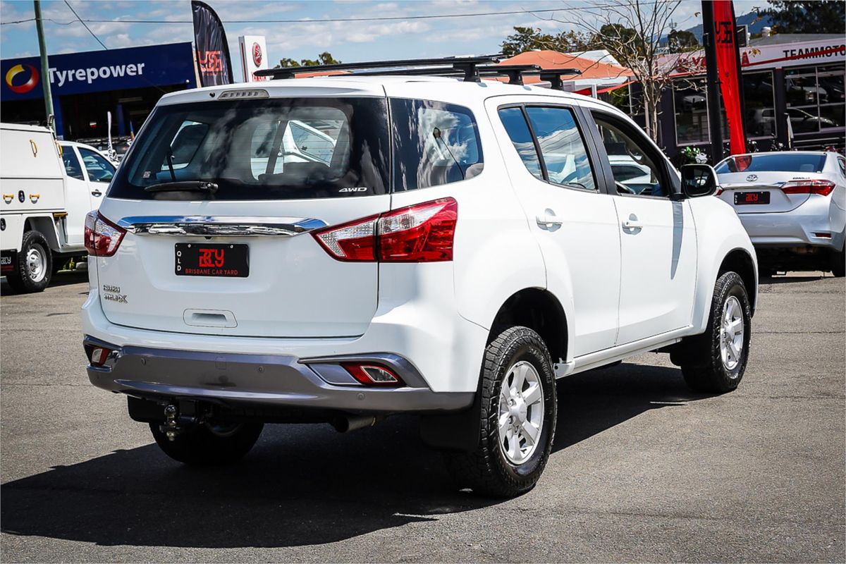 2017 Isuzu MU-X LS-M