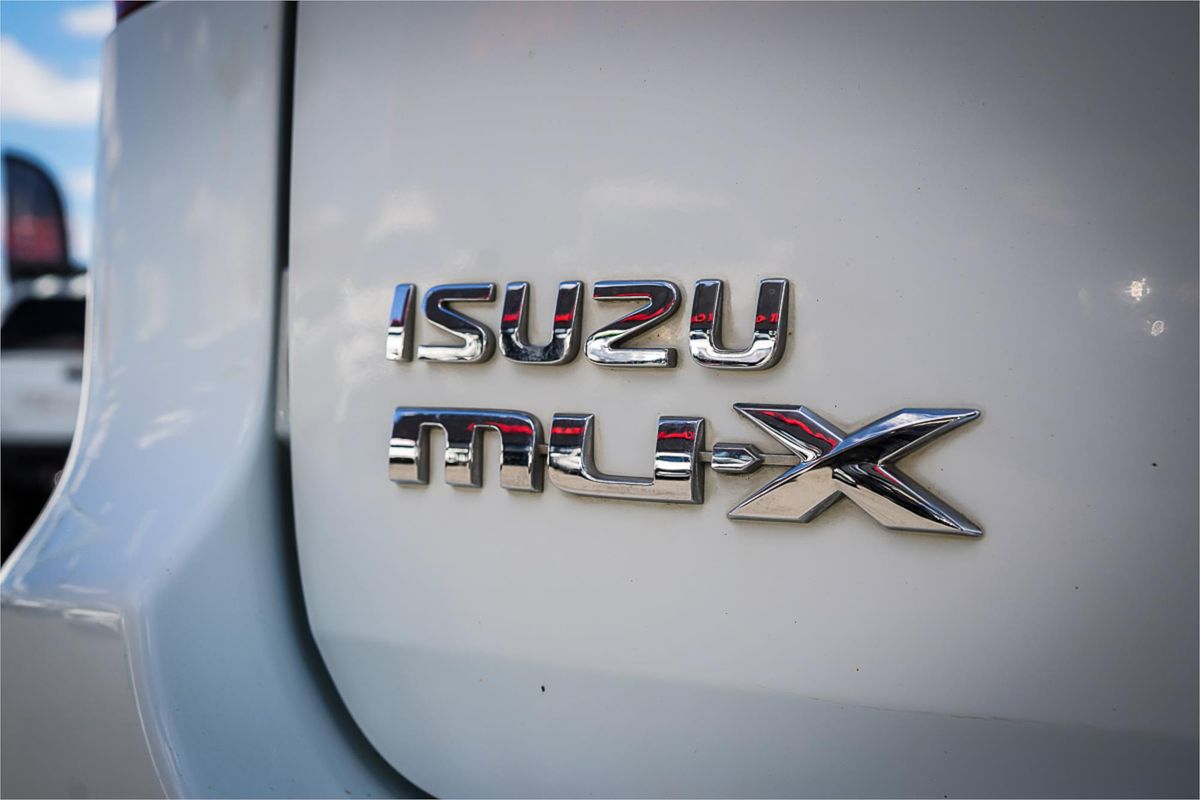 2017 Isuzu MU-X LS-M