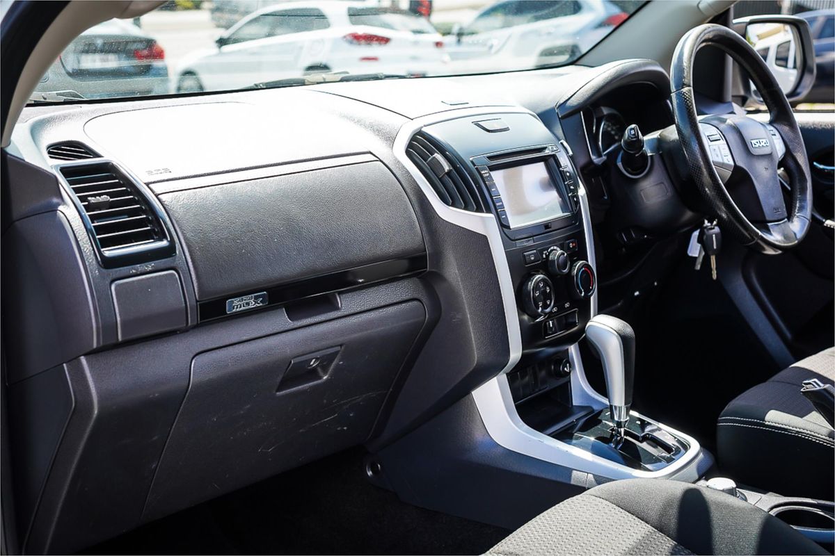 2017 Isuzu MU-X LS-M
