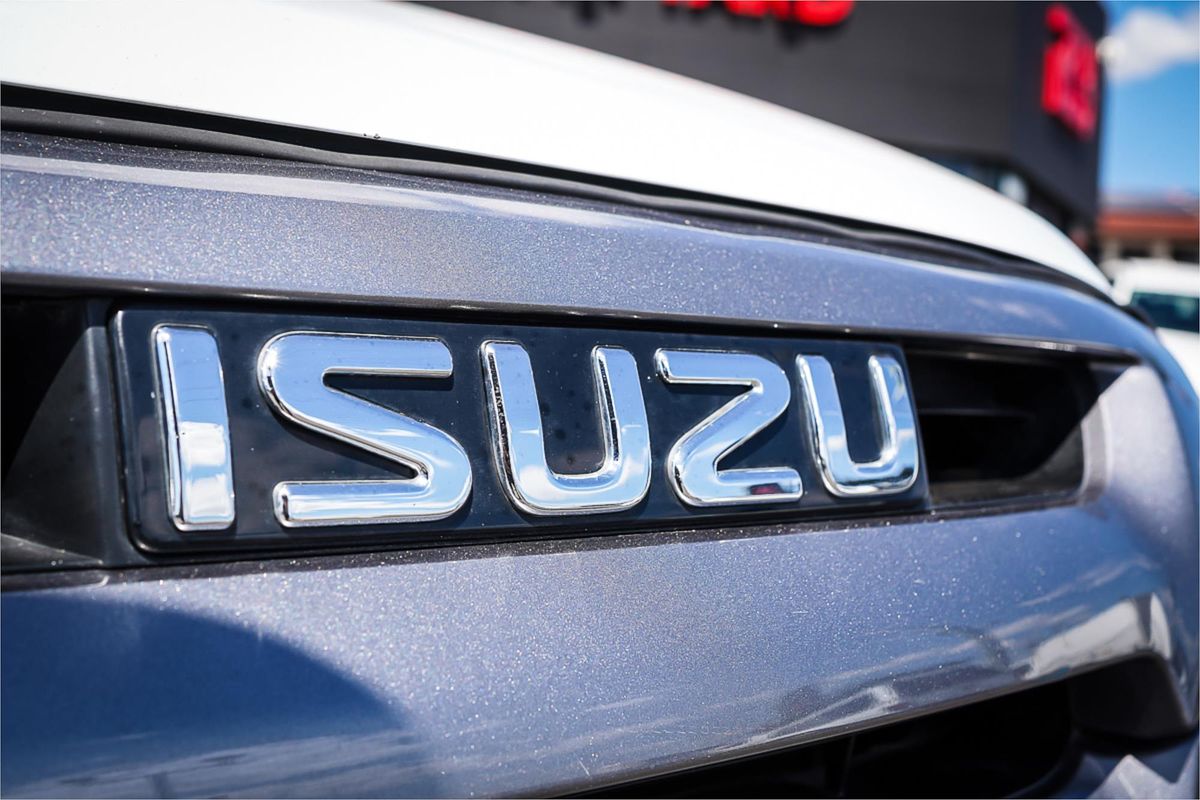 2017 Isuzu MU-X LS-M
