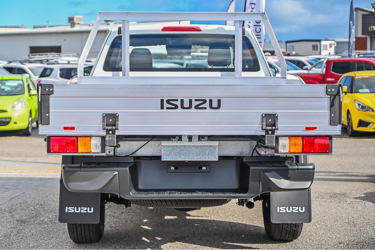 2025 Isuzu D-MAX SX 4X4
