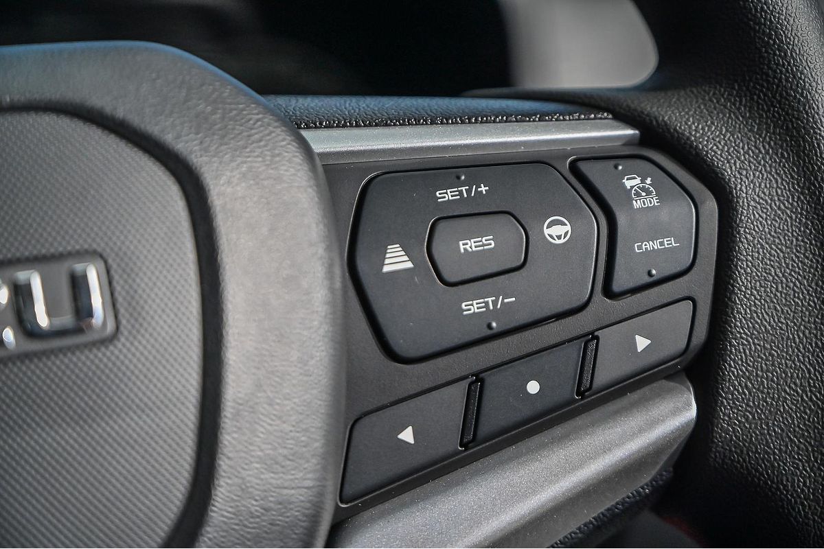 2025 Isuzu D-MAX SX 4X4