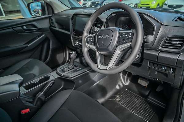 2025 Isuzu D-MAX SX 4X4