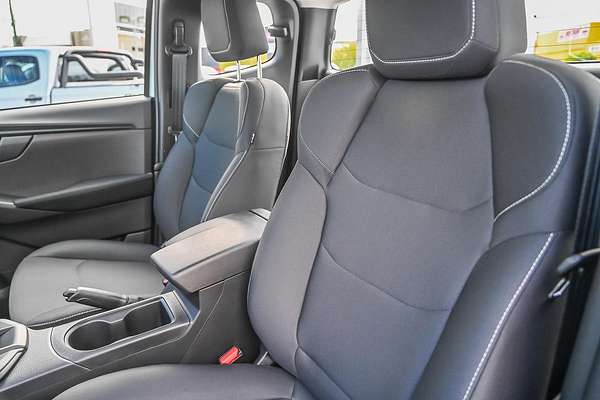 2025 Isuzu D-MAX SX 4X4