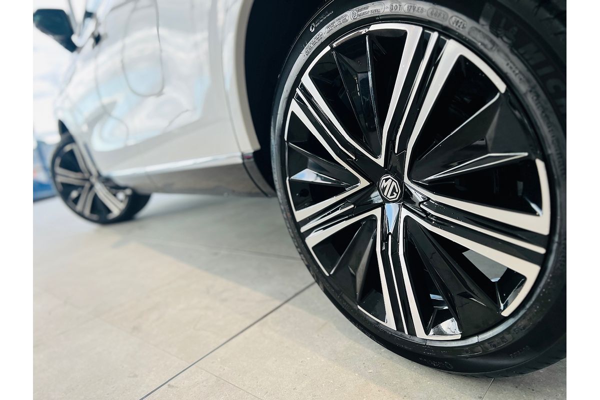 2025 MG QS Essence IS31