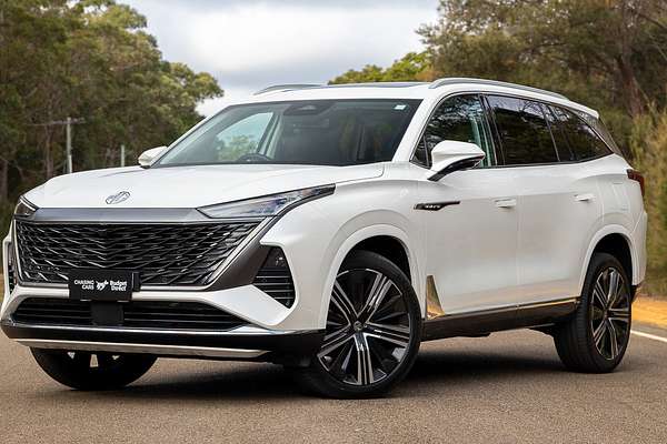 2025 MG QS Essence IS31