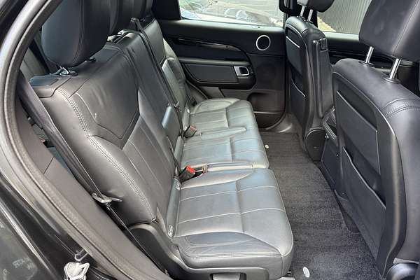 2018 Land Rover Discovery TD6 SE Series 5