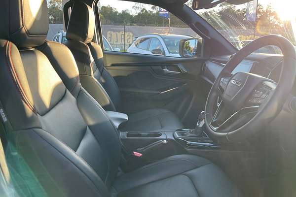 2022 Isuzu D-MAX X-TERRAIN 4X4