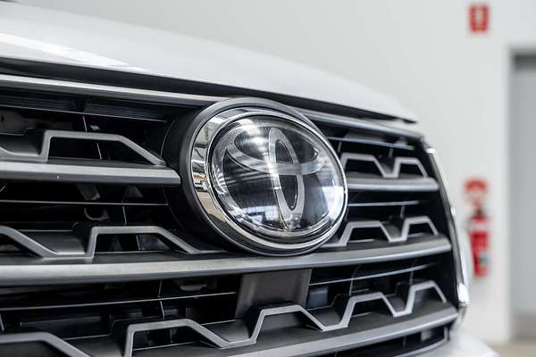 2023 Toyota Fortuner GXL GUN156R