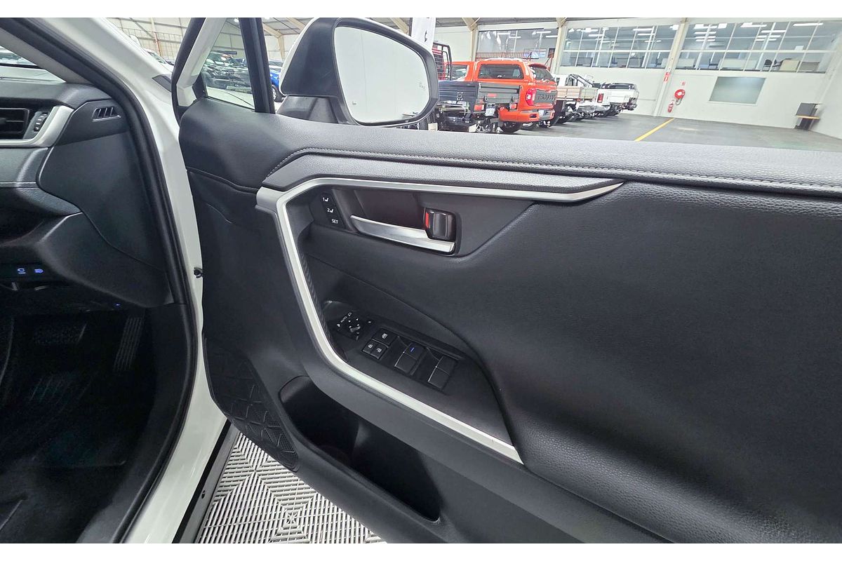 2021 Toyota RAV4 Cruiser AXAH52R