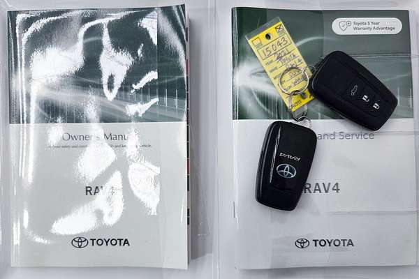 2021 Toyota RAV4 Cruiser AXAH52R