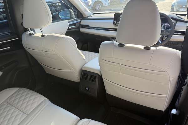 2023 Mitsubishi Outlander PHEV Exceed ZM