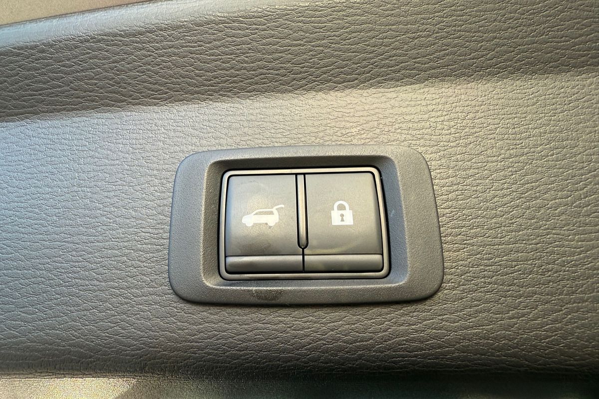 2023 Mitsubishi Outlander PHEV Exceed ZM