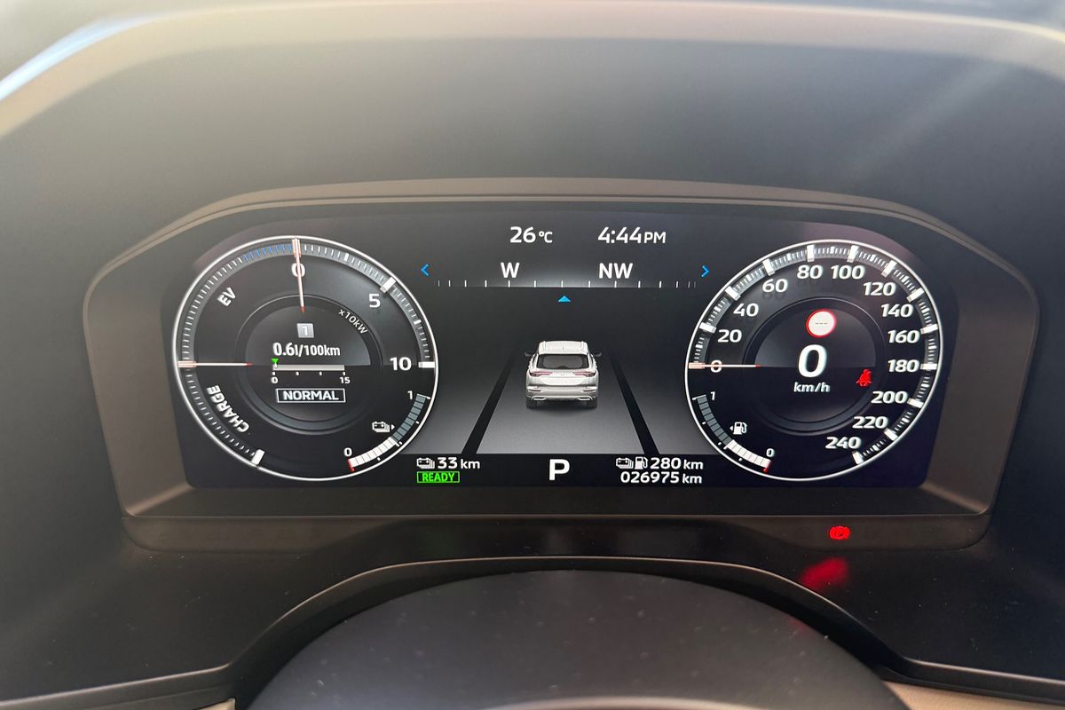 2023 Mitsubishi Outlander PHEV Exceed ZM