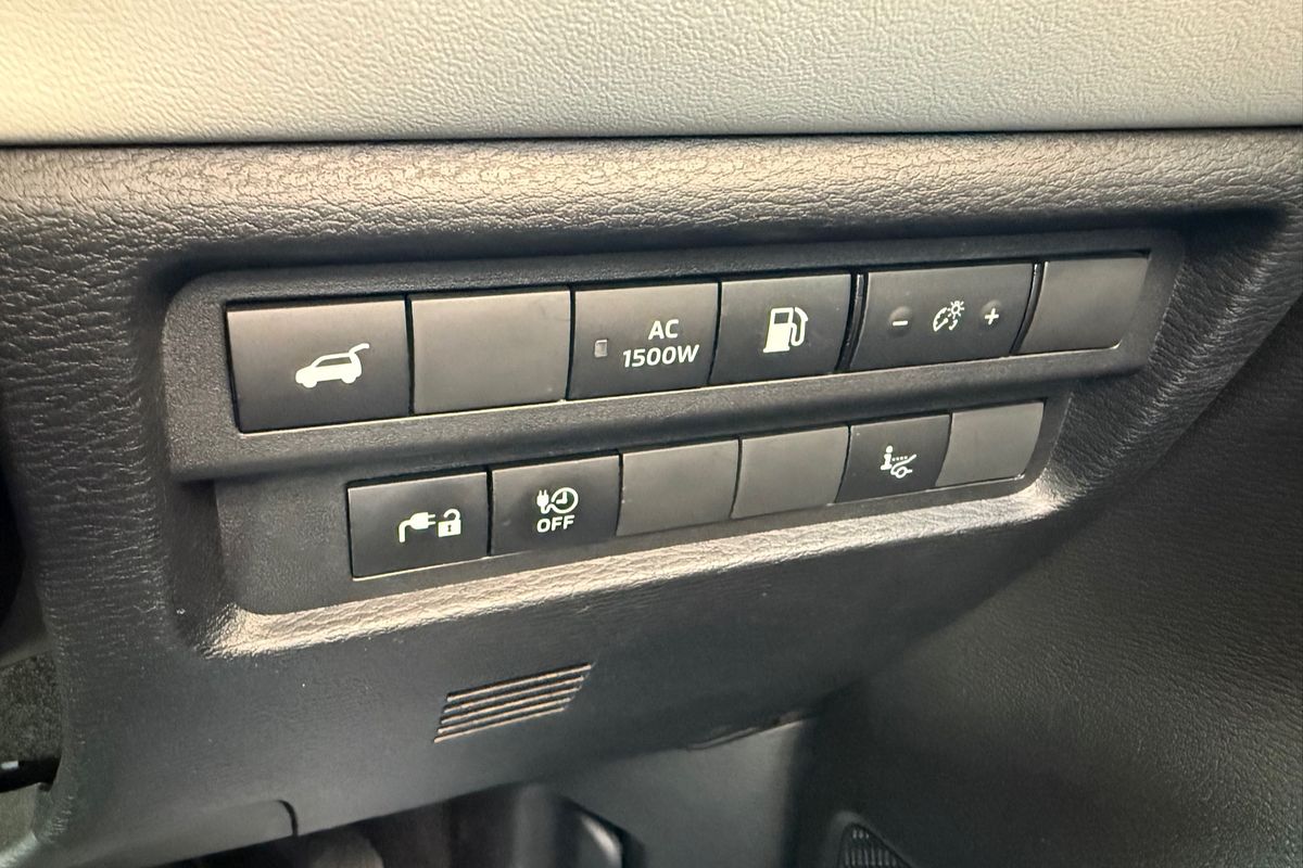 2023 Mitsubishi Outlander PHEV Exceed ZM