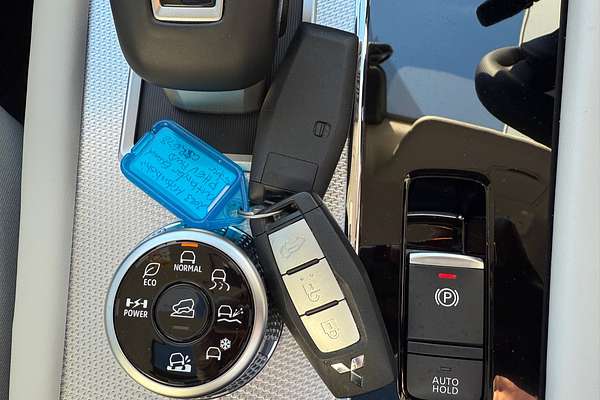 2023 Mitsubishi Outlander PHEV Exceed ZM
