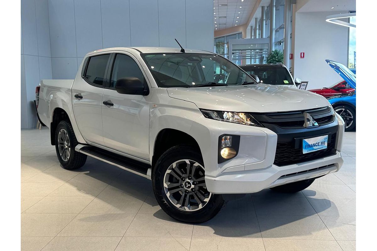 2022 Mitsubishi Triton GLX-R MR 4X4