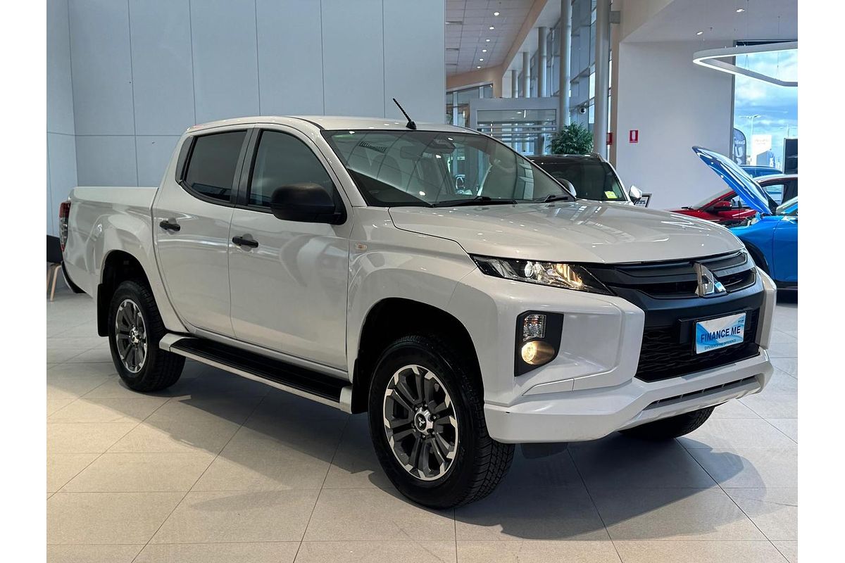2022 Mitsubishi Triton GLX-R MR 4X4
